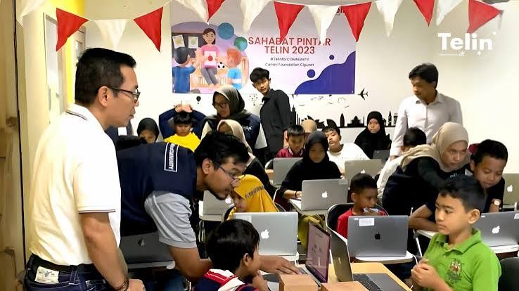 Transformasi Edukasi di Era Digital: Mengapa Belajar Bukan Lagi Soal Ruang Kelas